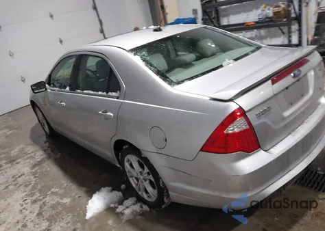 2012 Ford Fusion Se из США, поврежденный, VIN 3FAHP0HA3CR247633